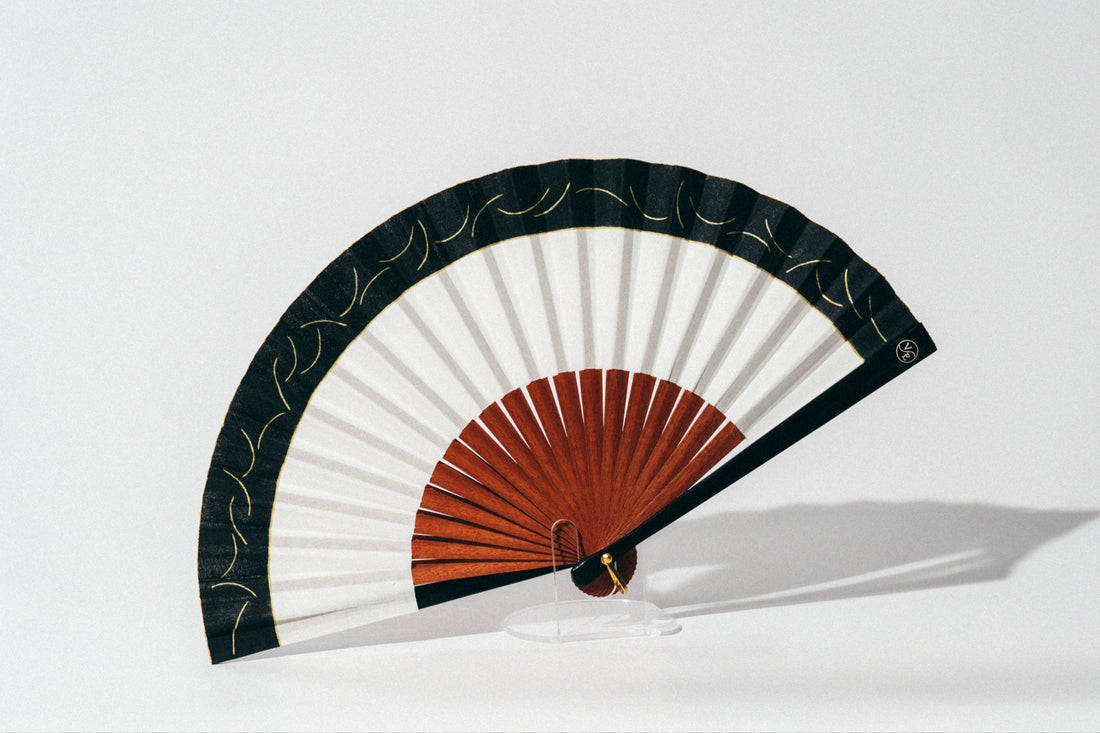 Noir - Luxury Hand Fan